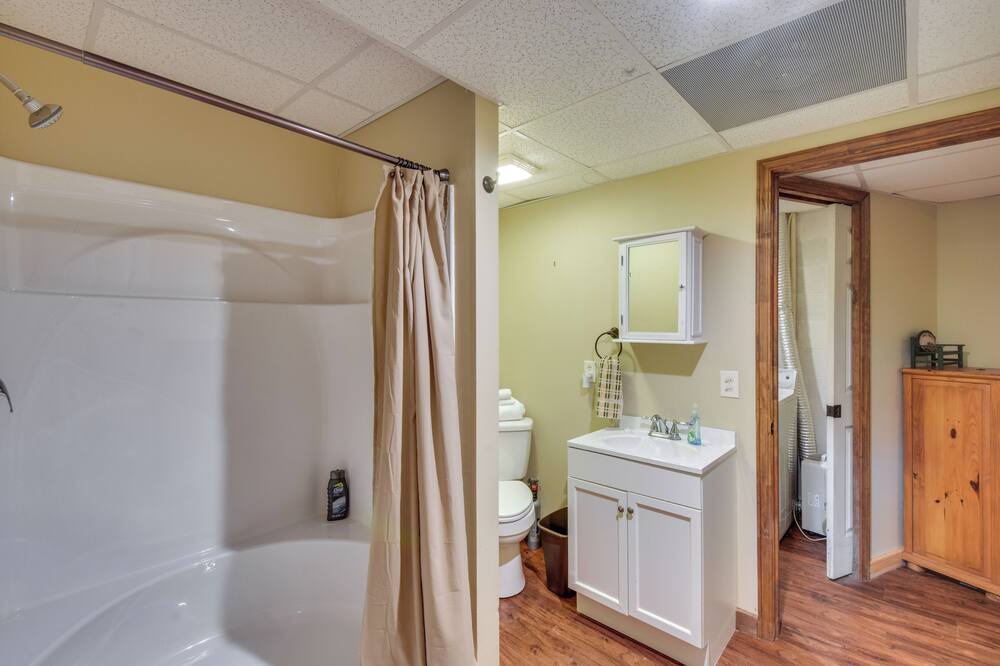 Photo of Bathroom in Chickasaw Point