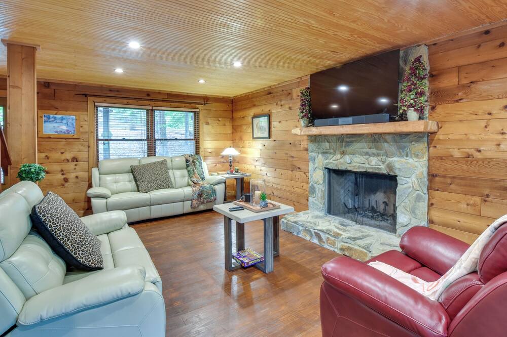 Photo of Livingroom in Chickasaw Point