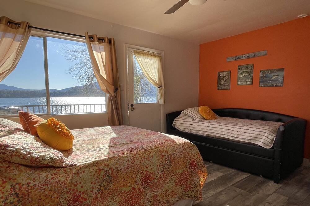 Photo of Bedroom in Wilbur Springs