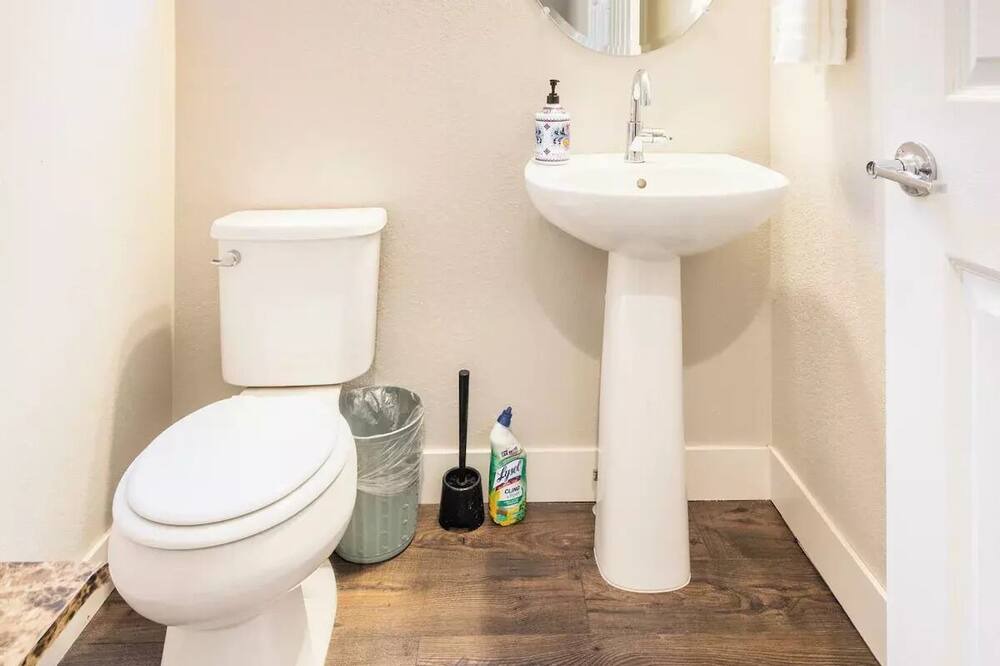 Photo of Bathroom in Gateway