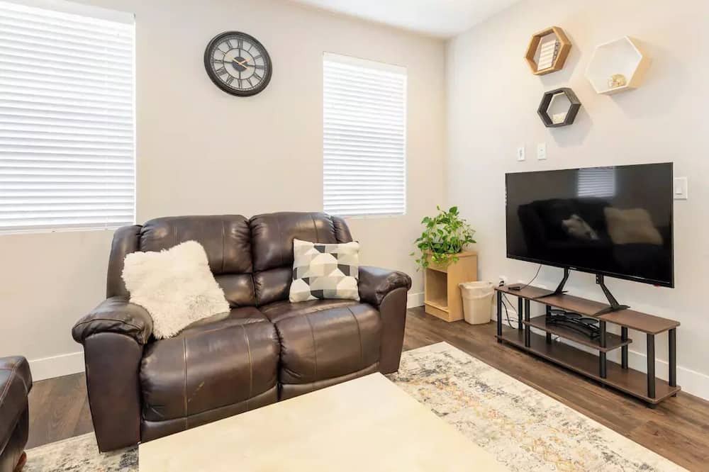 Photo of Livingroom in Gateway