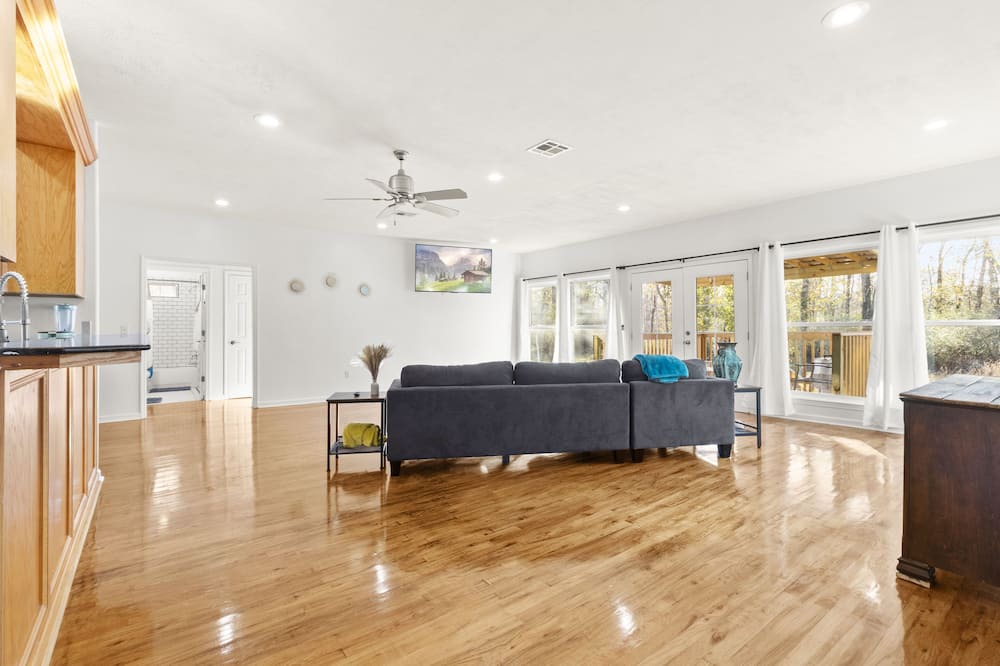 Photo of Livingroom in Lake Charles