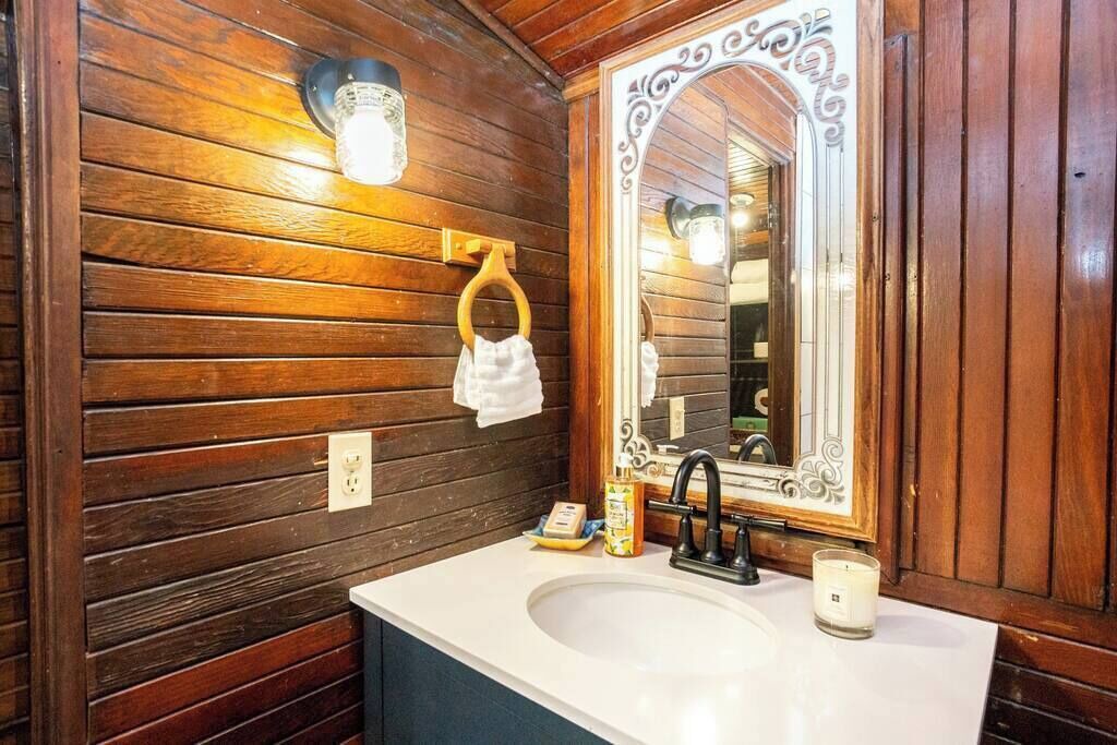 Photo of Bathroom in Gilmer