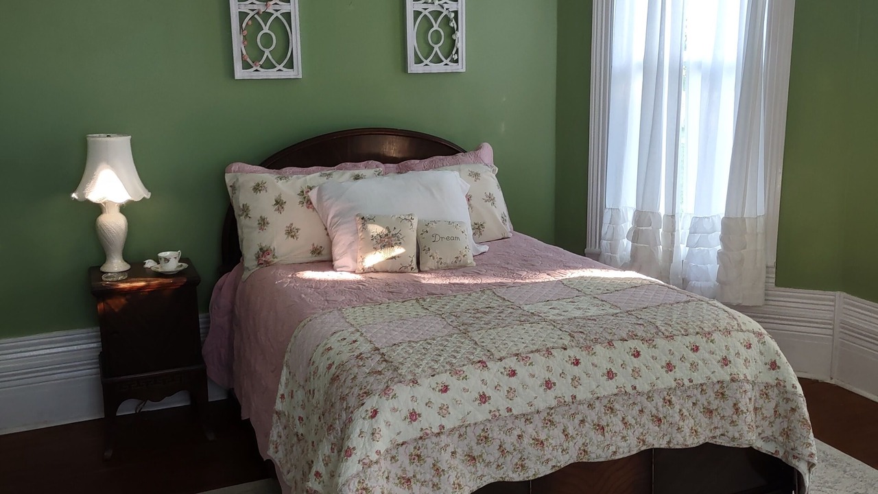Photo of Bedroom in Waterview
