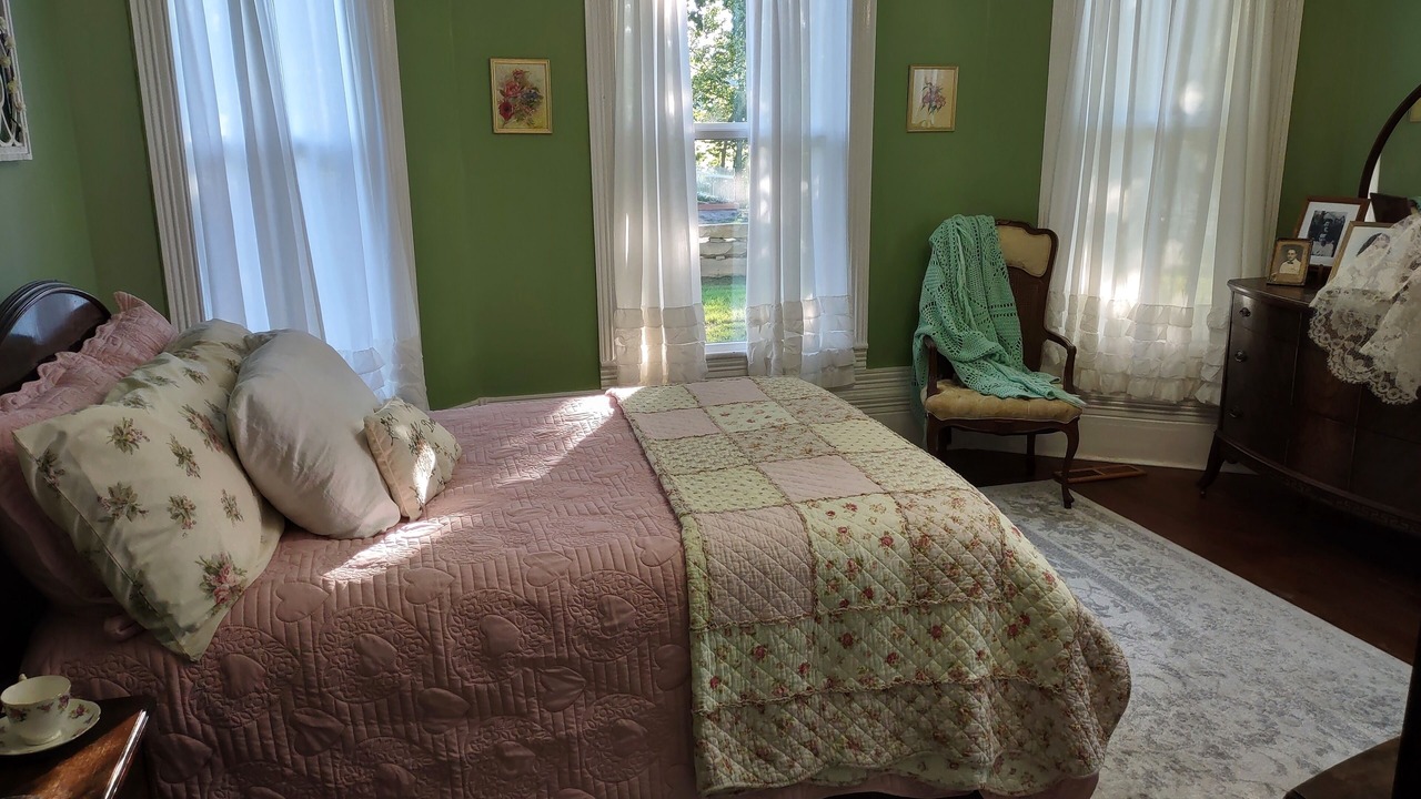 Photo of Bedroom in Waterview