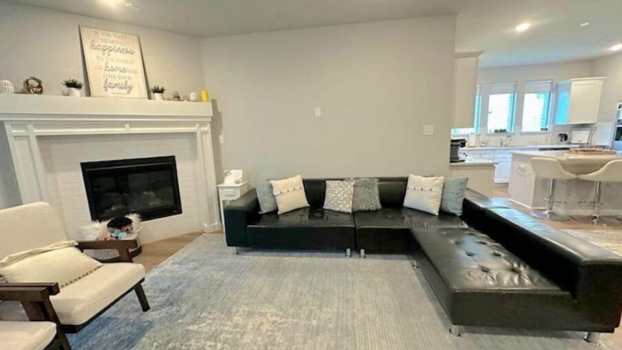 Photo of Livingroom in Forney