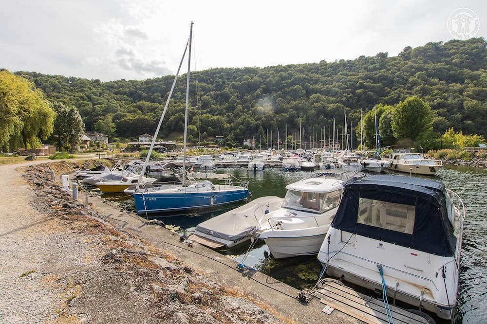 Photo of Others in Conjux