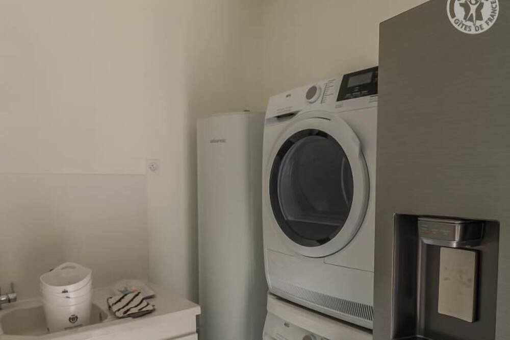 Photo of Others in Conjux