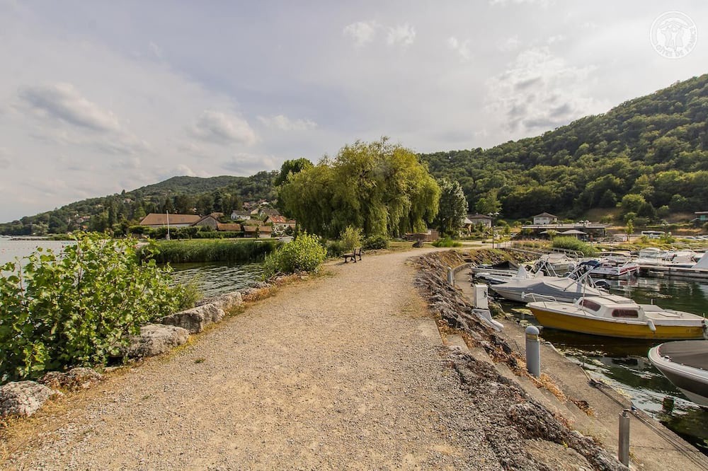 Photo of Others in Conjux