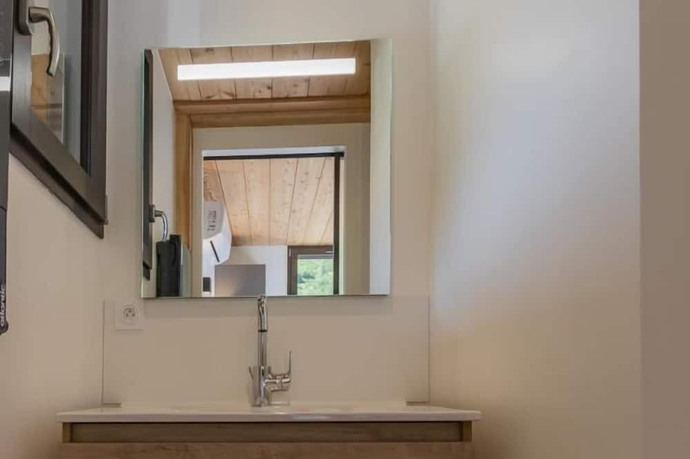 Photo of Others in Conjux