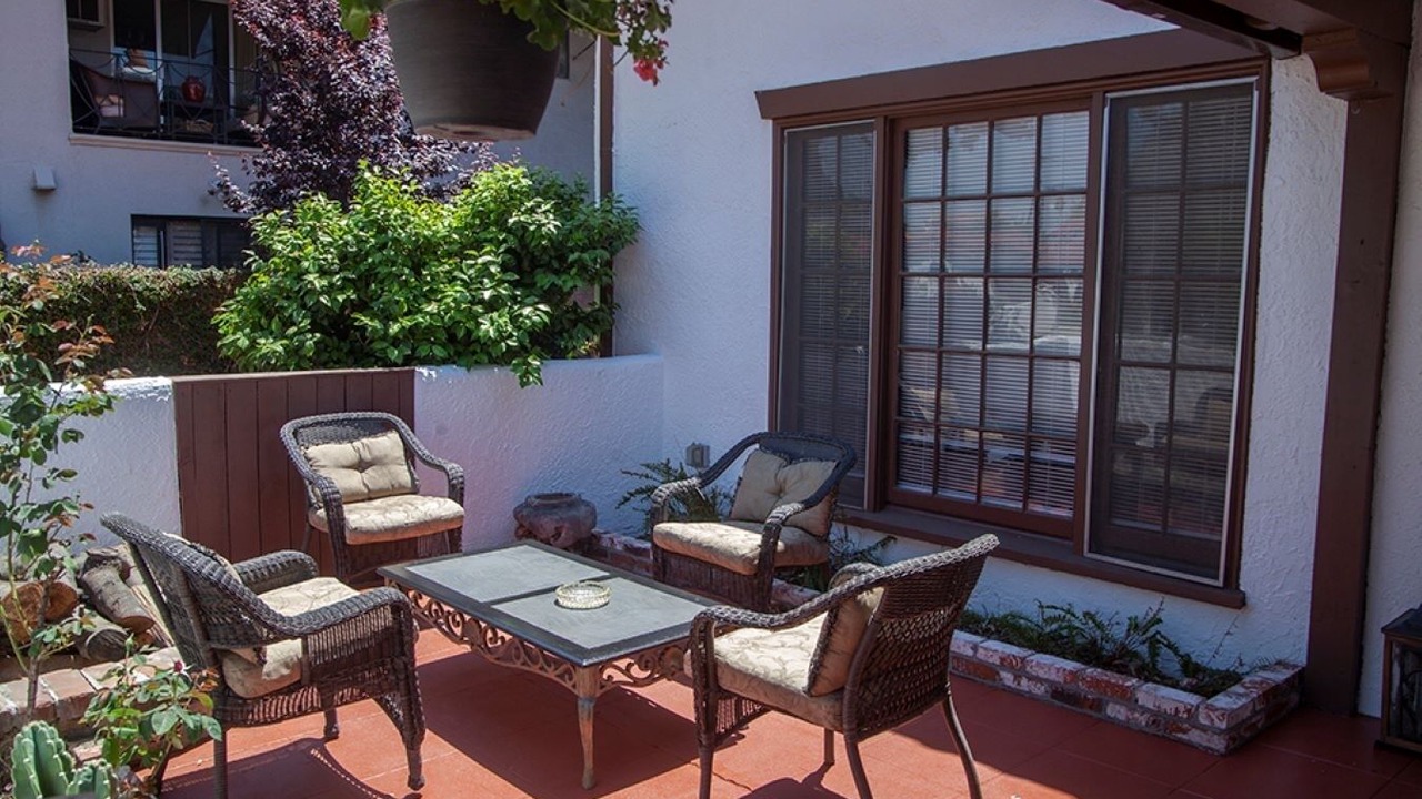 Photo of Patio Balcony in Tarzana