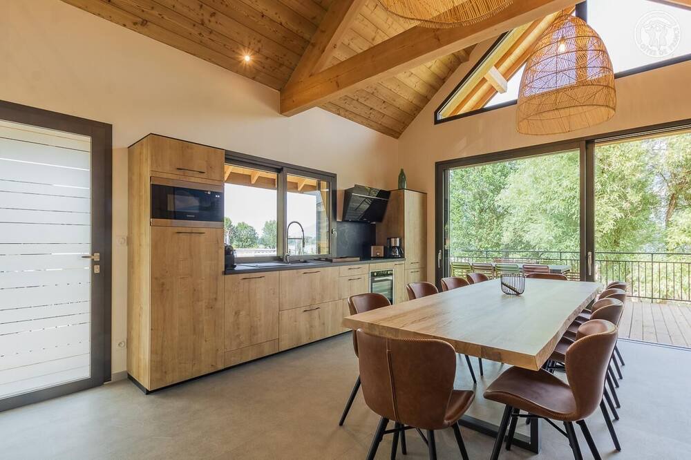 Photo of Others in Conjux