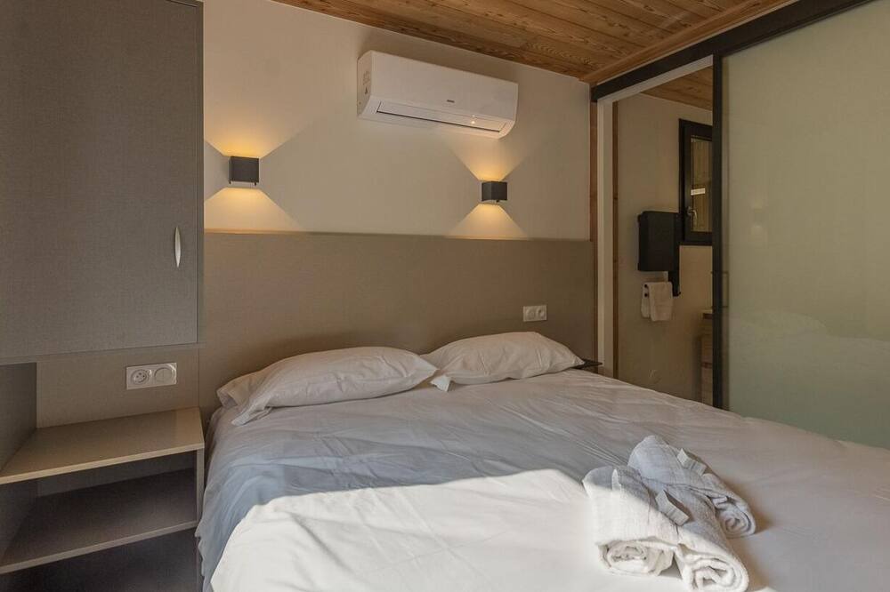 Photo of Bedroom in Conjux