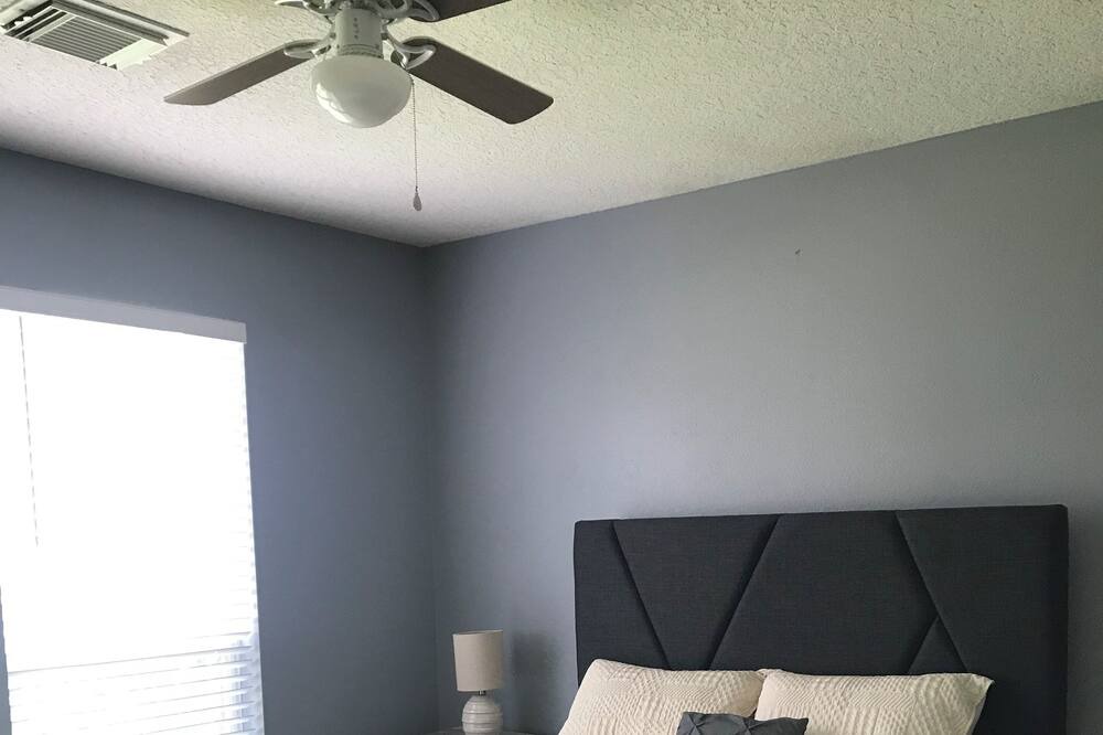 Photo of Bedroom in College Park