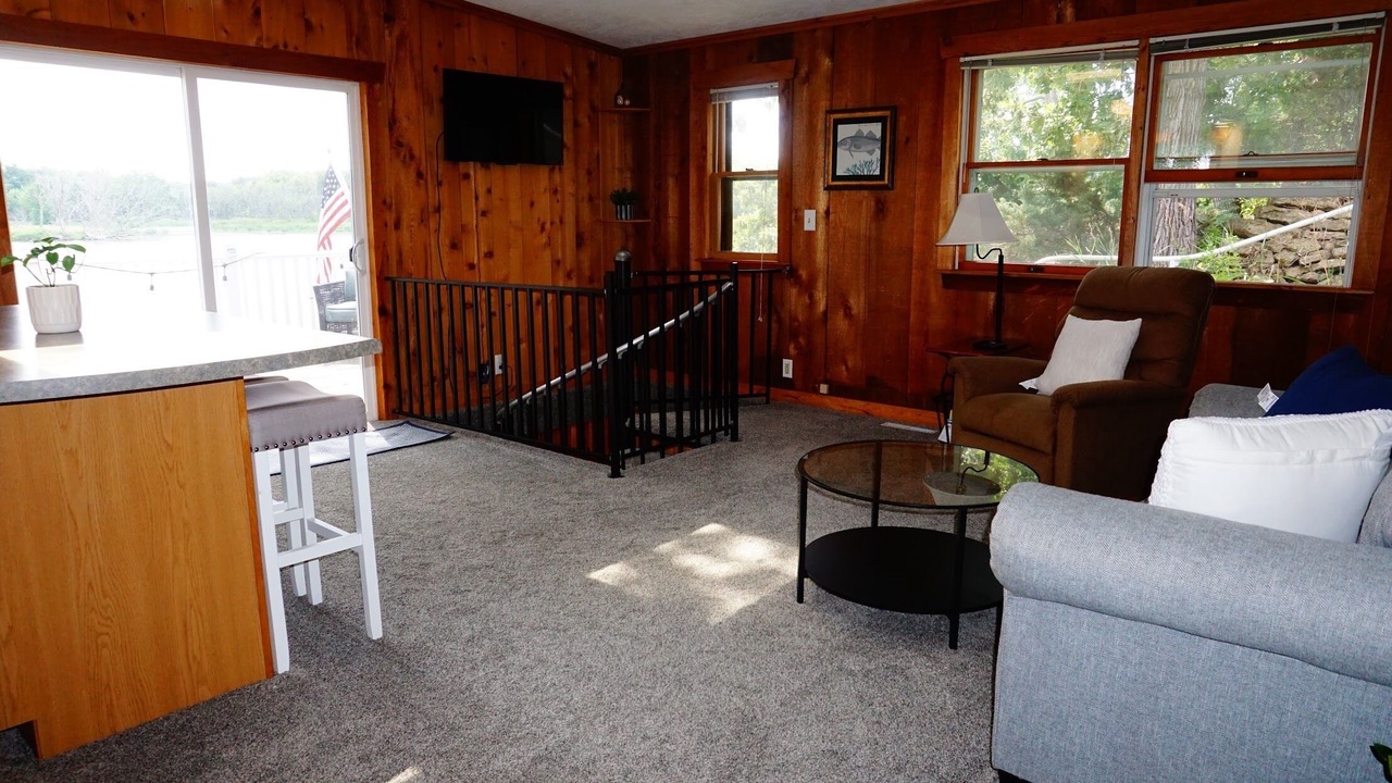 Photo of Livingroom in Edgerton