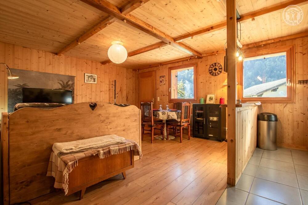 Photo of Bedroom in Queige