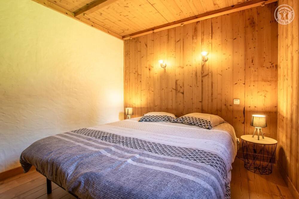 Photo of Bedroom in Queige