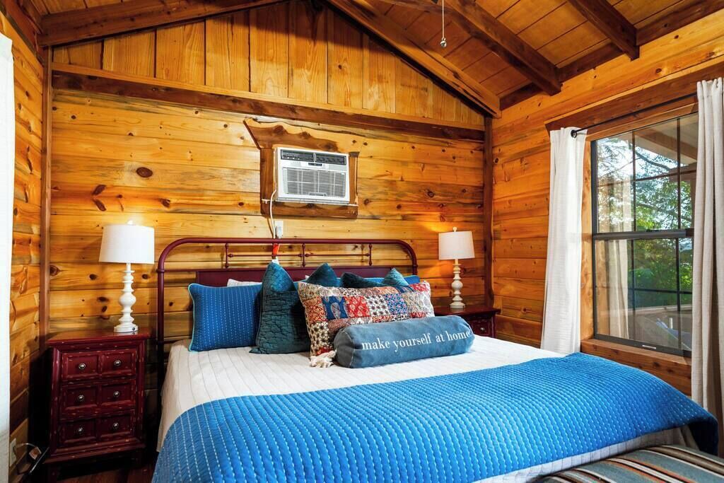 Photo of Bedroom in Lone Star