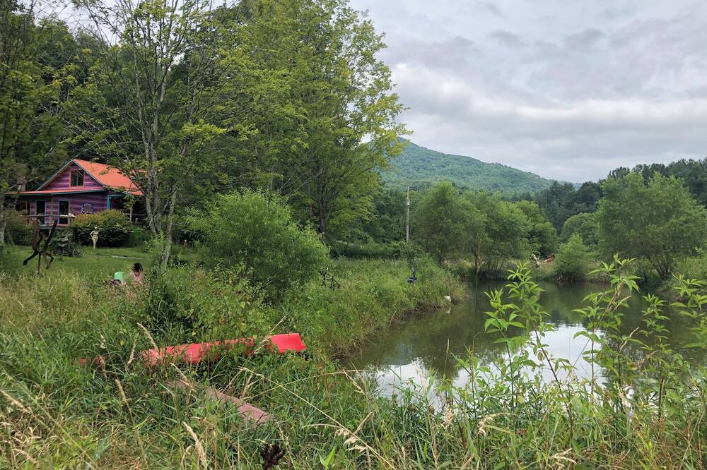 Photo of Outdoor in Bakersville