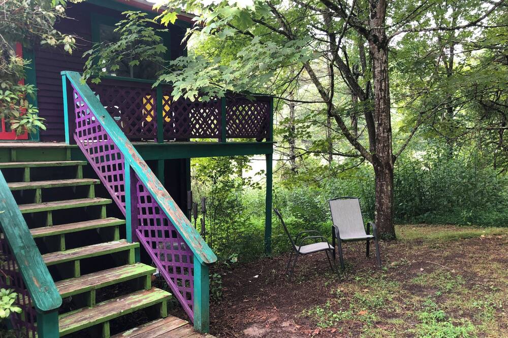Photo of Outdoor in Bakersville