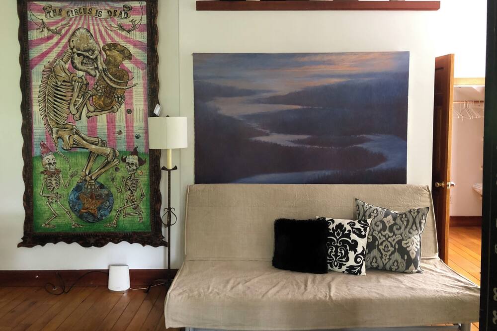 Photo of Livingroom in Bakersville