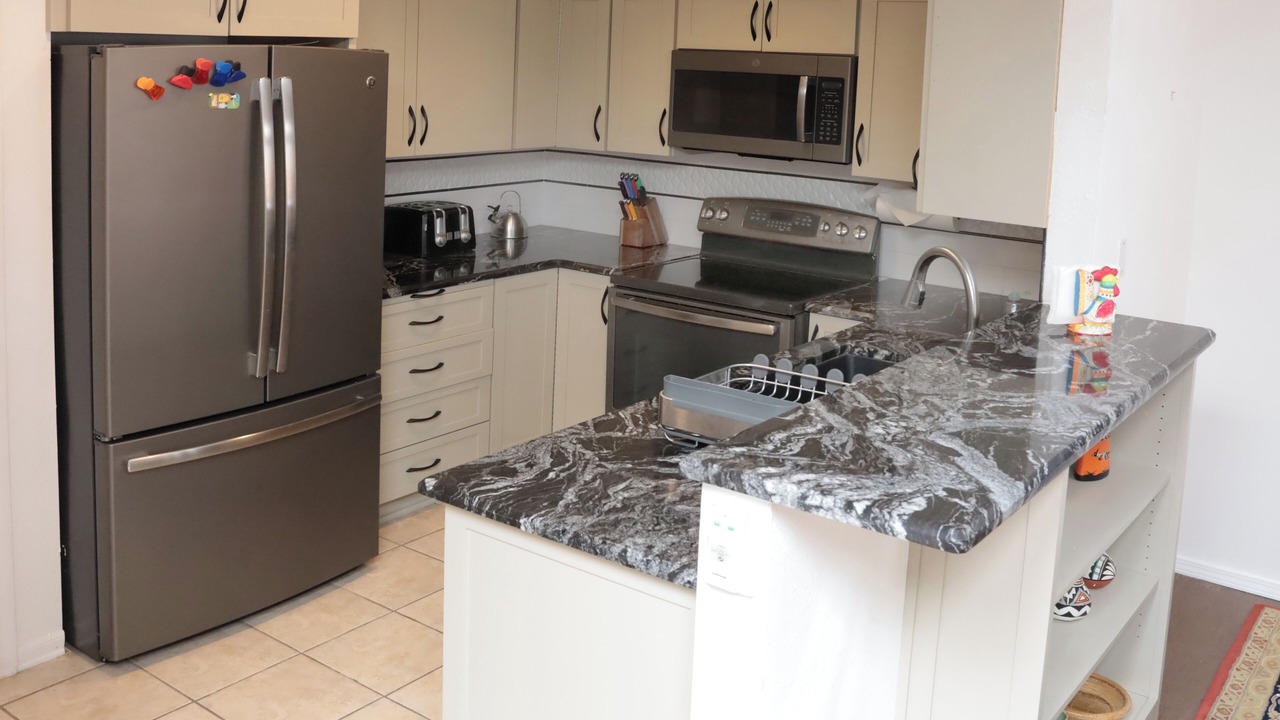Photo of Kitchen in Near North Valley