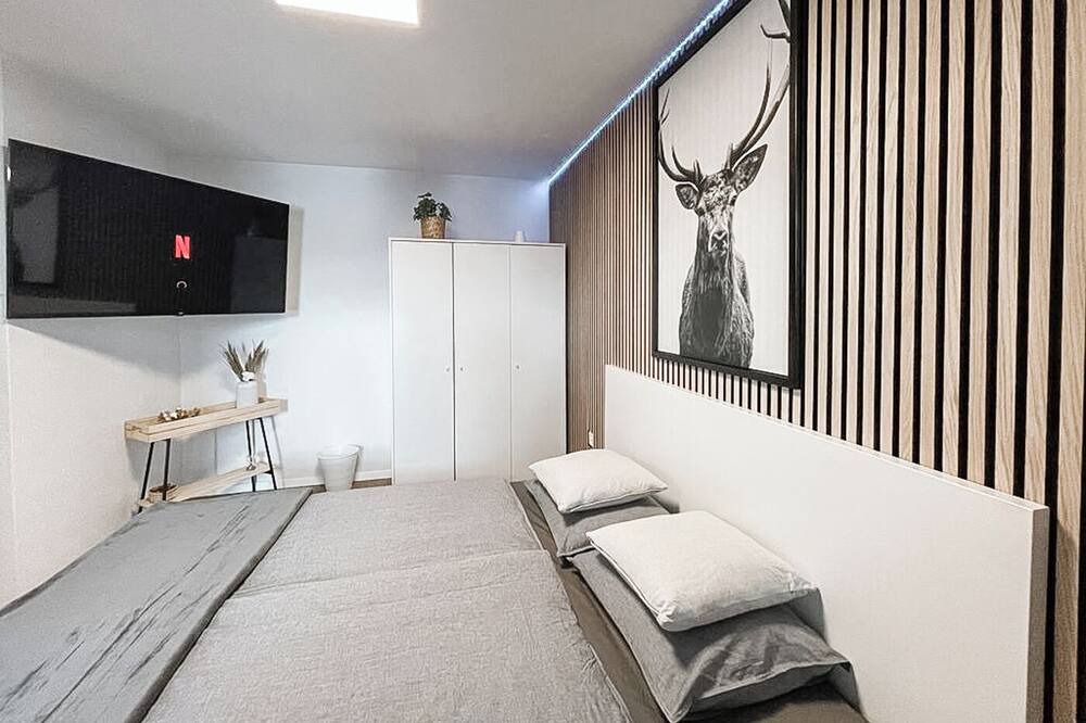 Photo of Bedroom in Taesch