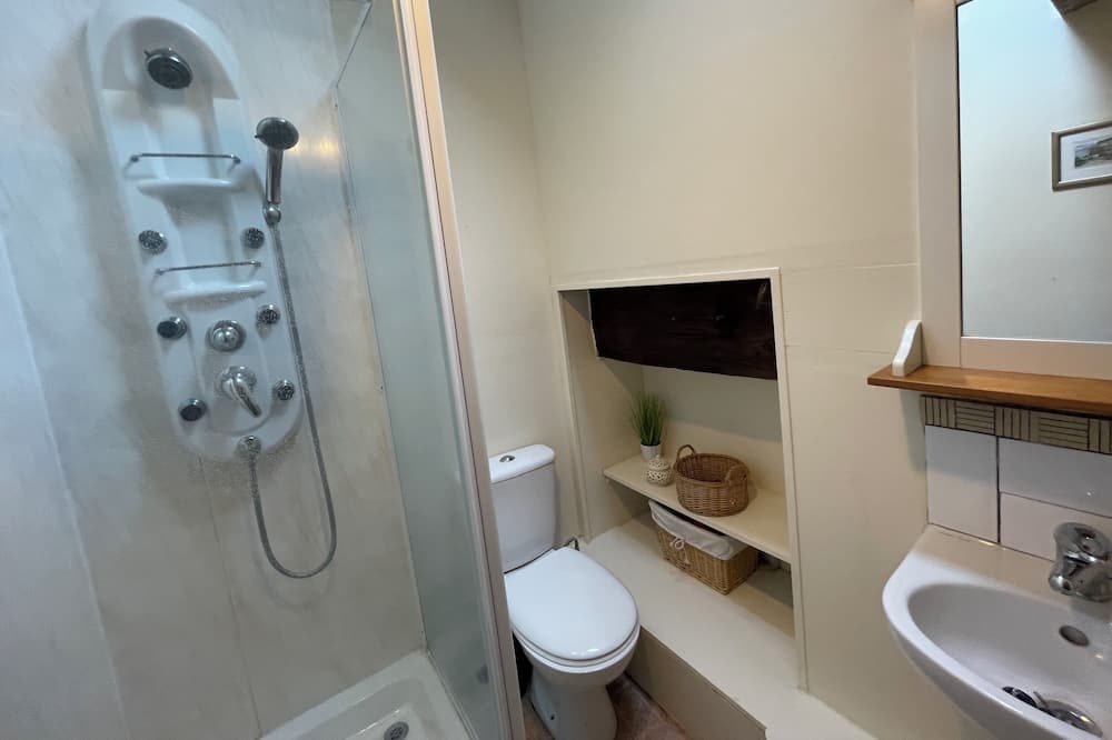 Photo of Bathroom in Sainte-Marie-du-Bois