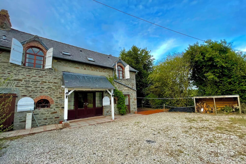 Photo of Outdoor in Sainte-Marie-du-Bois