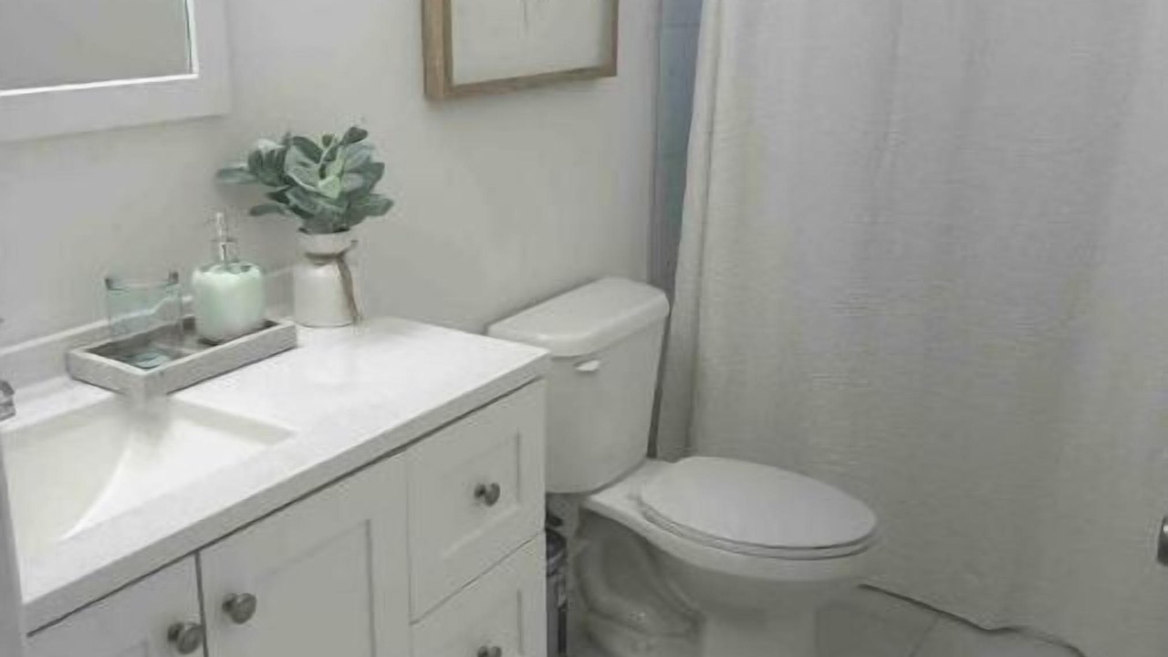 Photo of Bathroom in Hillside