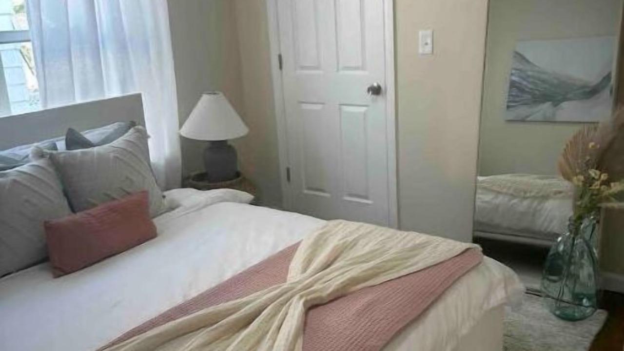 Photo of Bedroom in Hillside