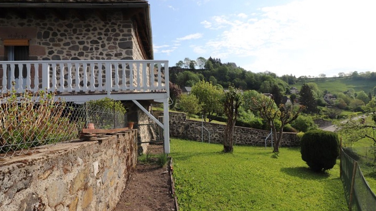 Photo of Outdoor in Carlat