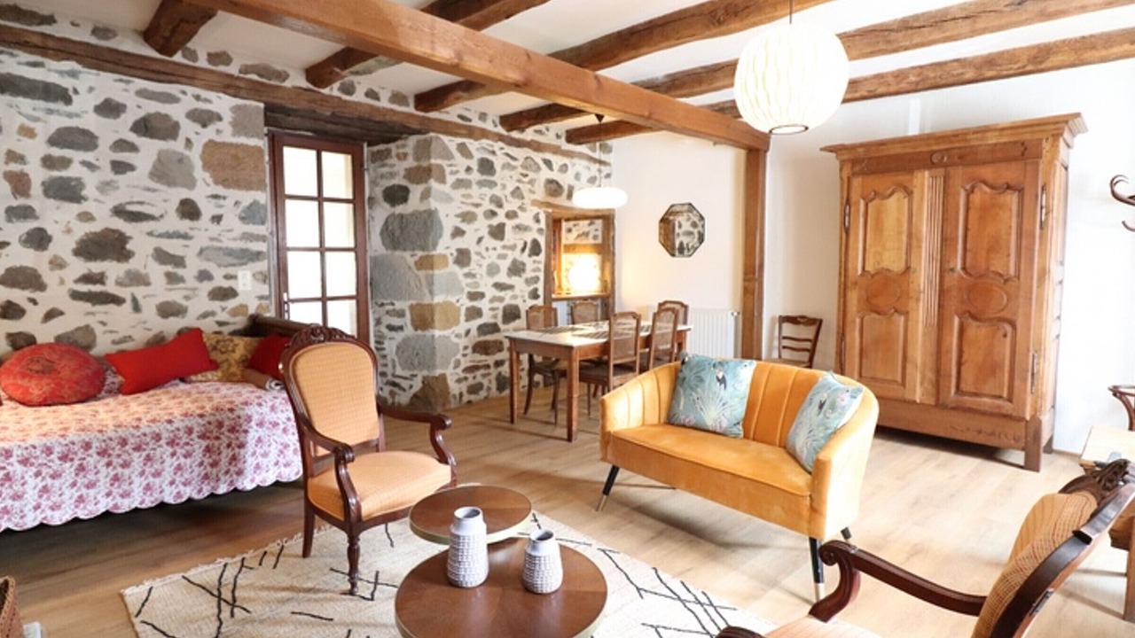 Photo of Livingroom in Saignes