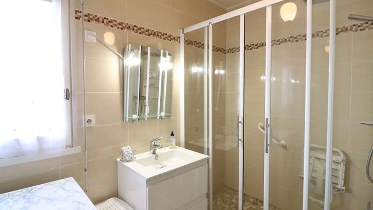 Photo of Bathroom in Aurillac