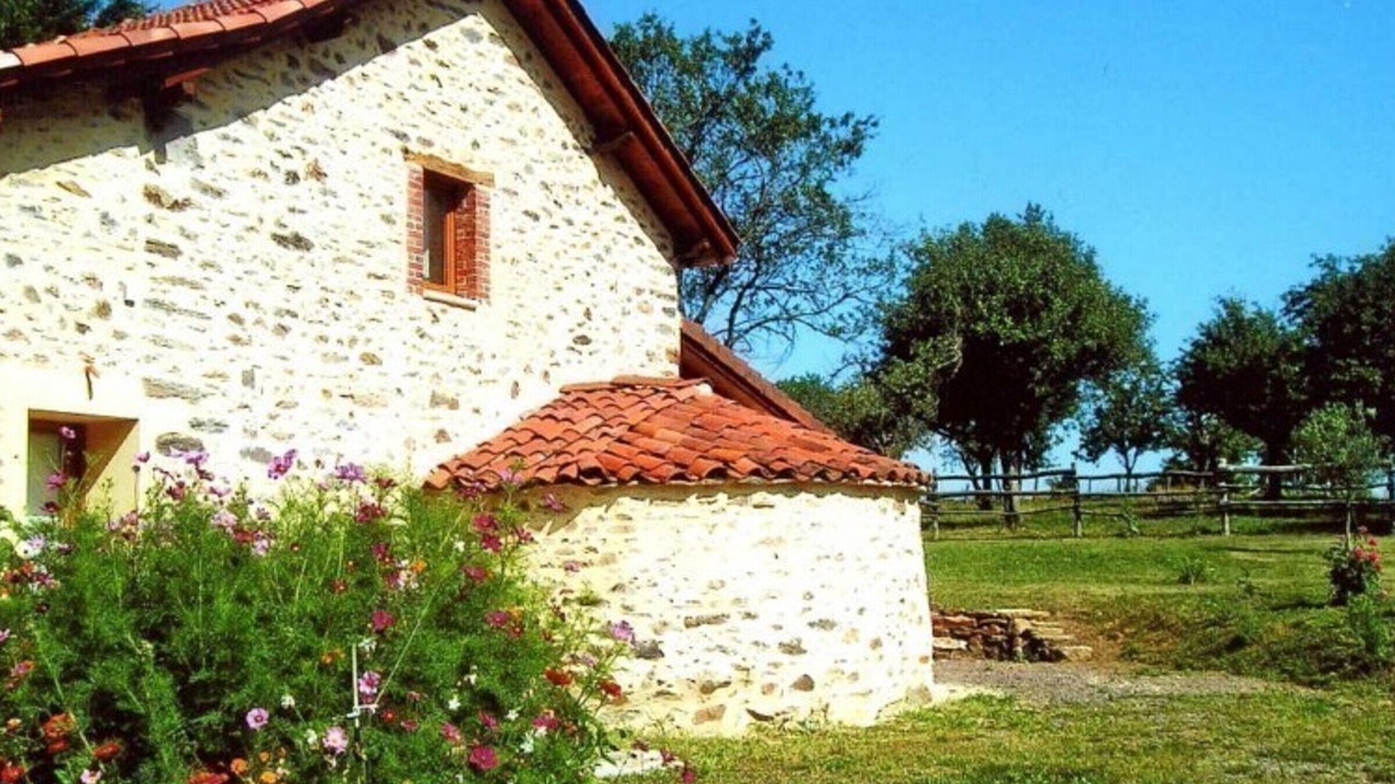 Photo of Outdoor in Saint-Constant-Fournoules