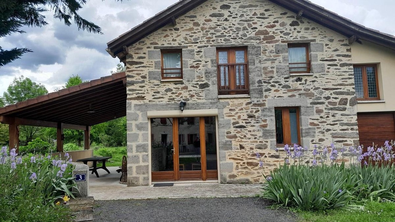 Photo of Outdoor in Saint-Constant-Fournoules