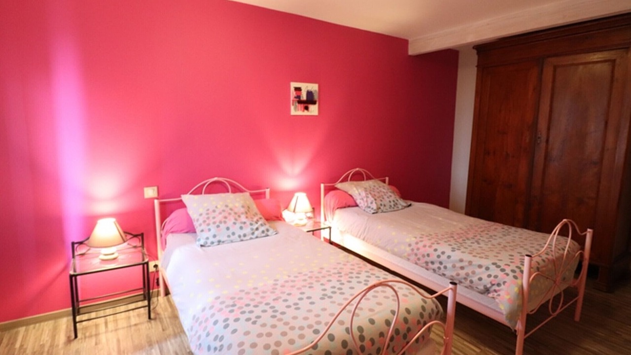 Photo of Others in Cezens