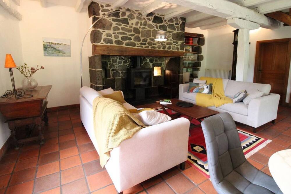Photo of Livingroom in Aurillac