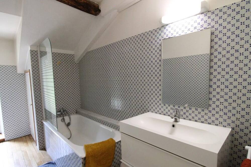 Photo of Bathroom in Aurillac