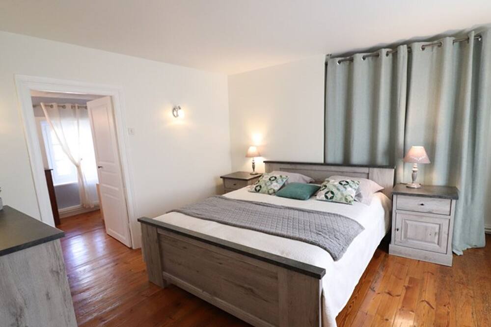 Photo of Bedroom in Jussac
