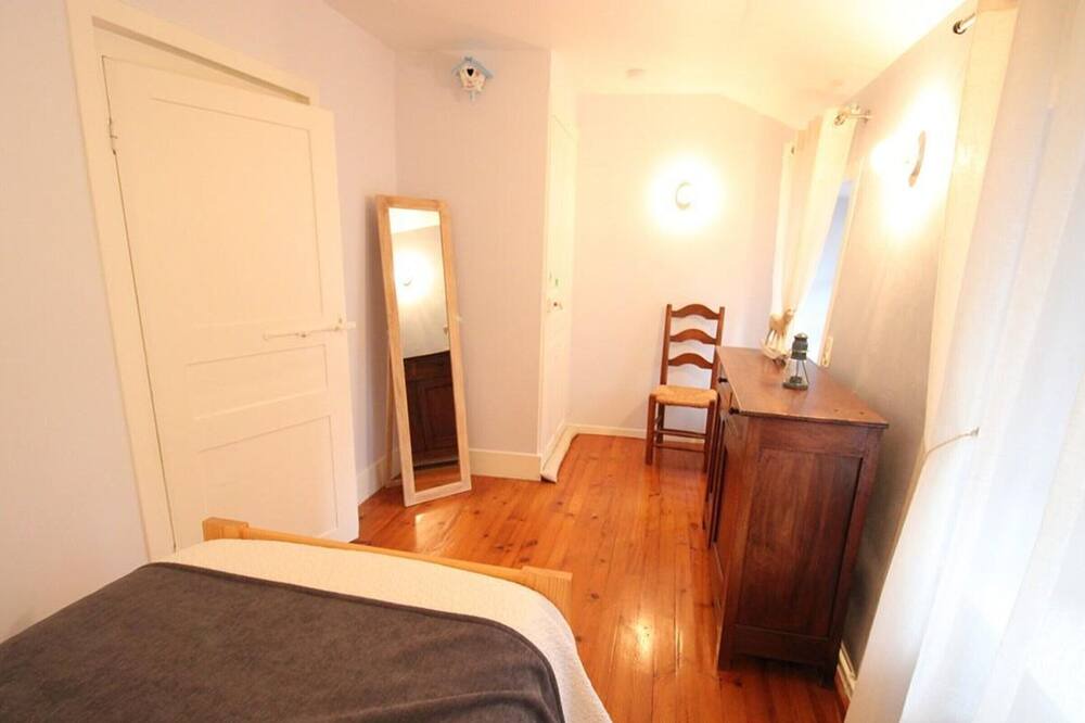 Photo of Bedroom in Jussac