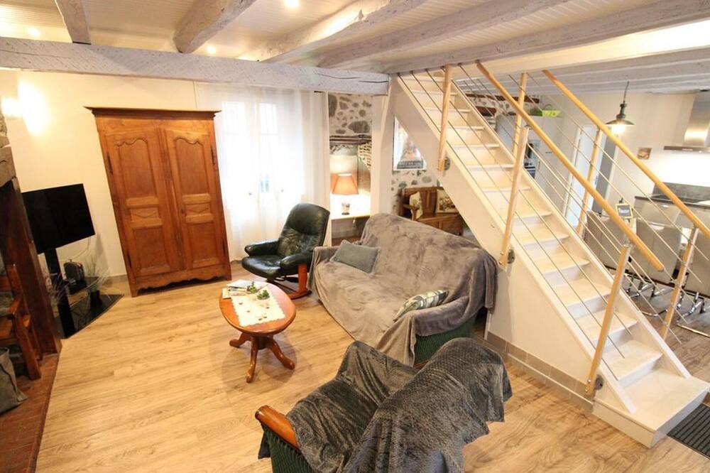 Photo of Livingroom in Jussac