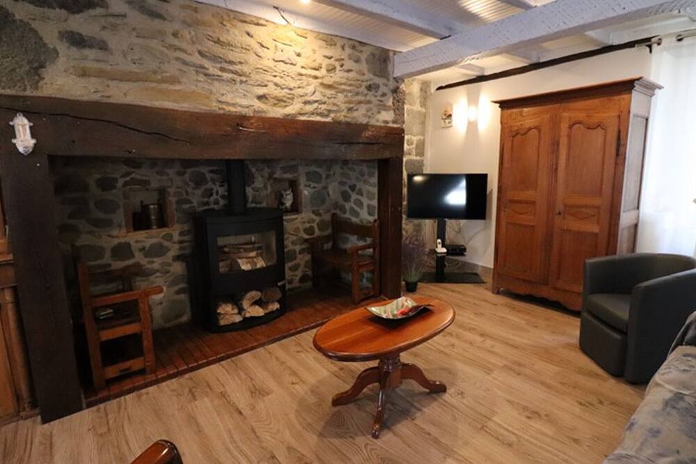 Photo of Livingroom in Jussac