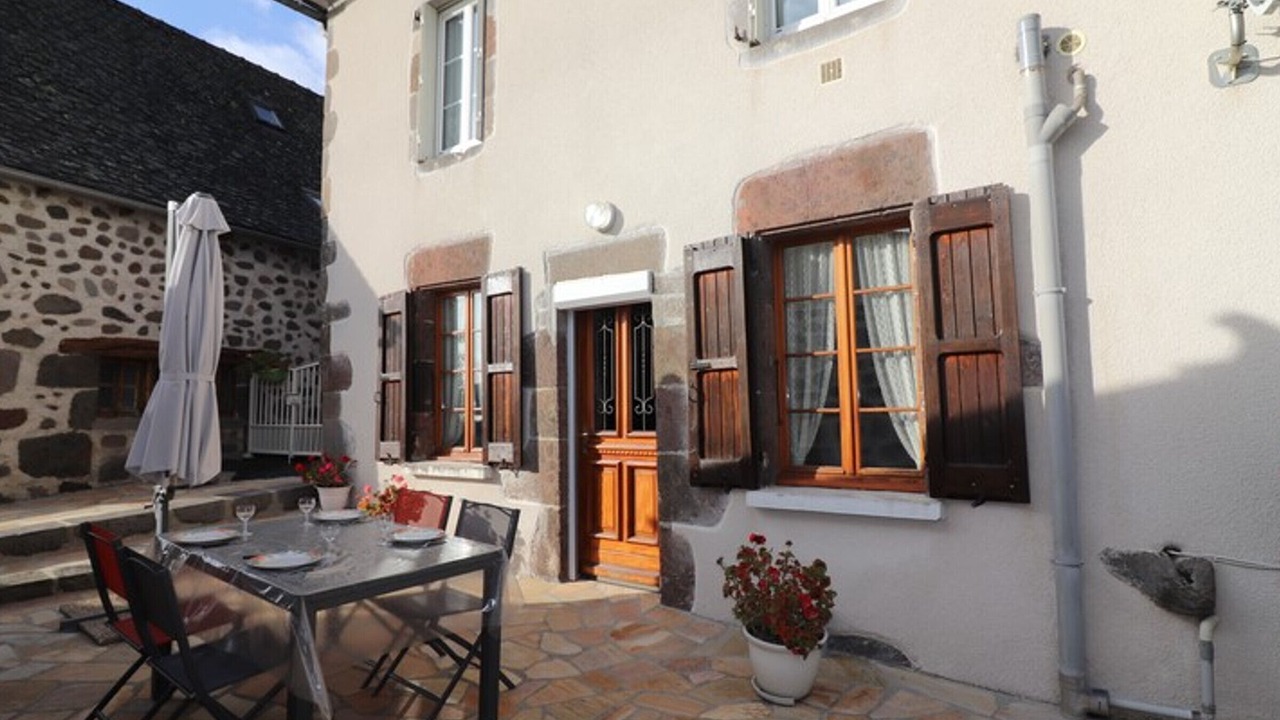 Photo of Patio Balcony in Saint-Chamant