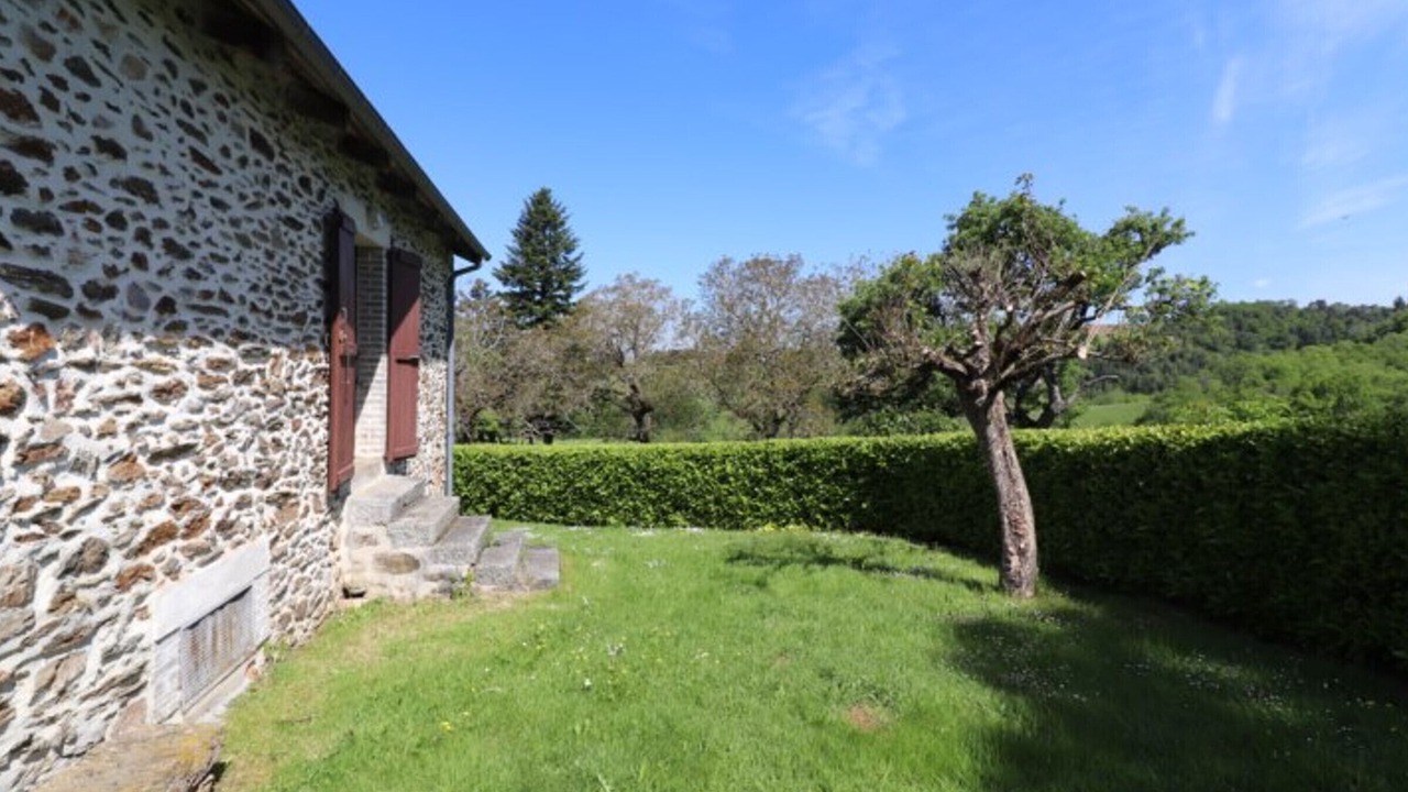 Photo of Outdoor in Leynhac