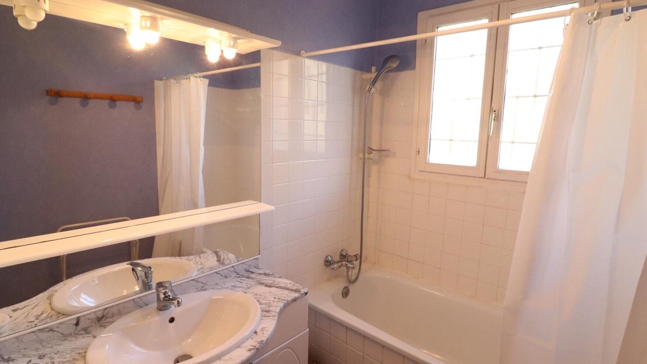 Photo of Bathroom in Saint-Cernin