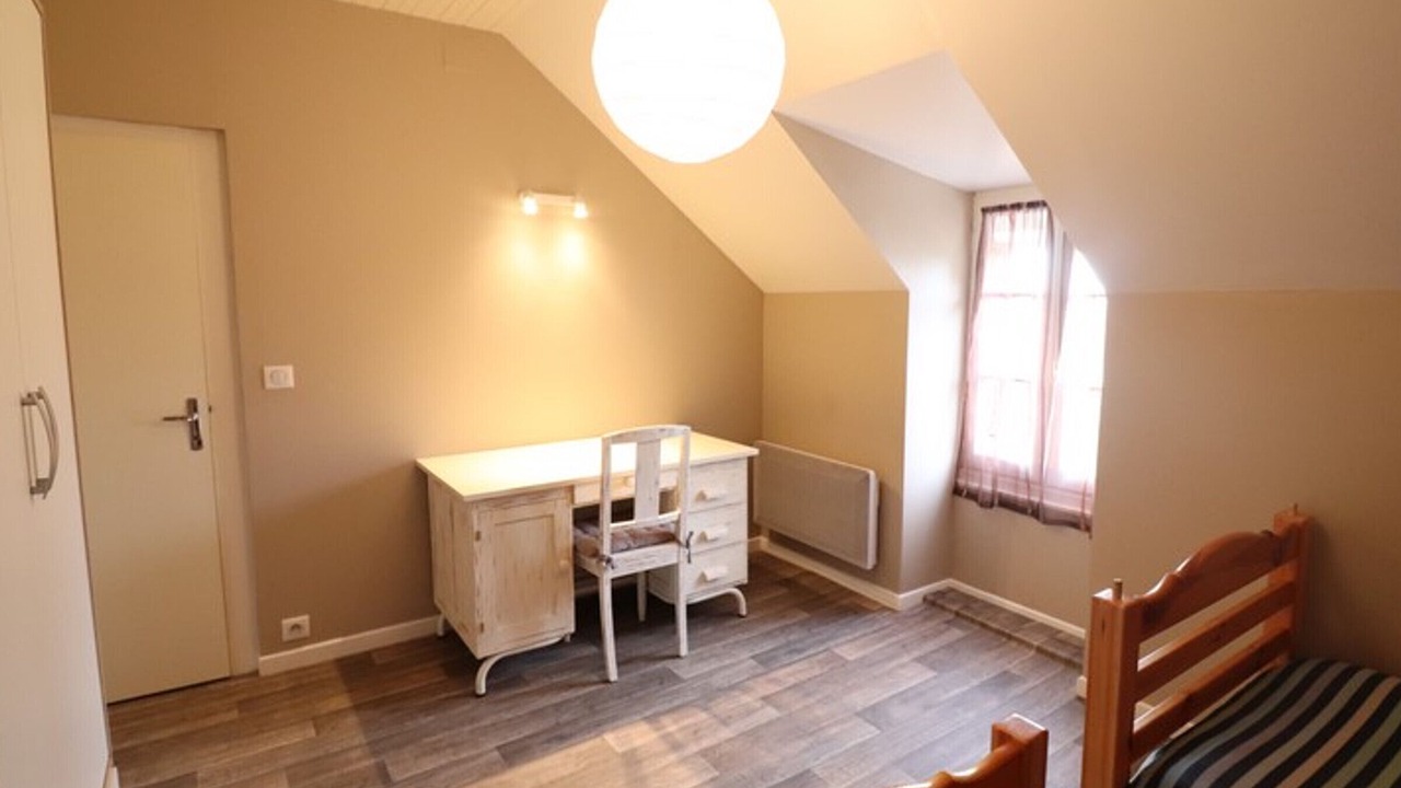 Photo of Others in Besse