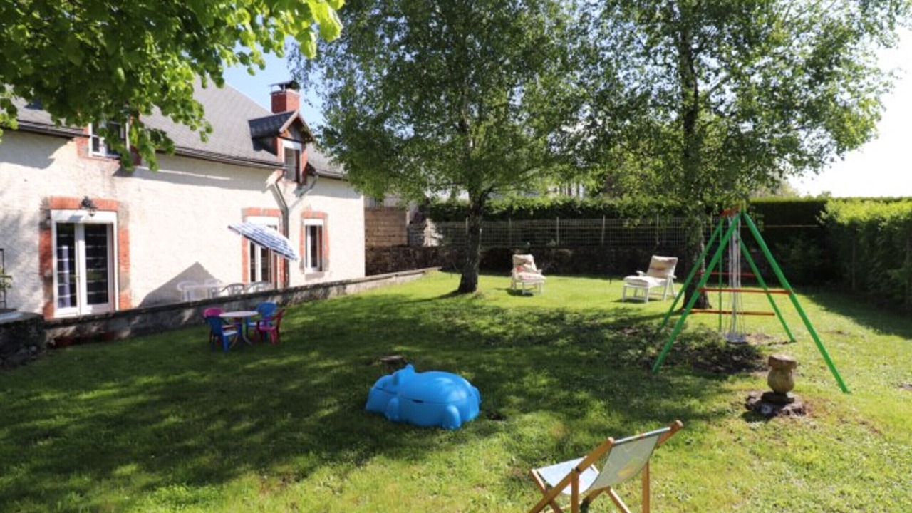 Photo of Others in Besse