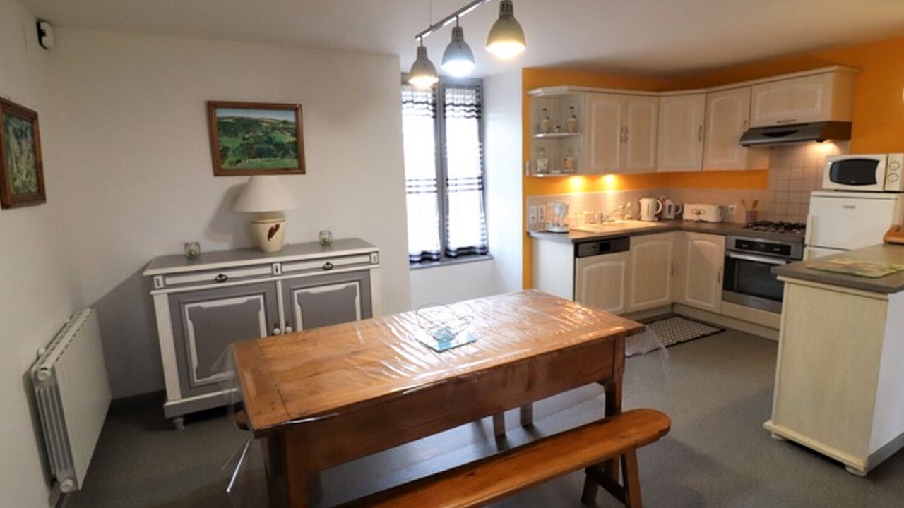 Photo of Others in Besse