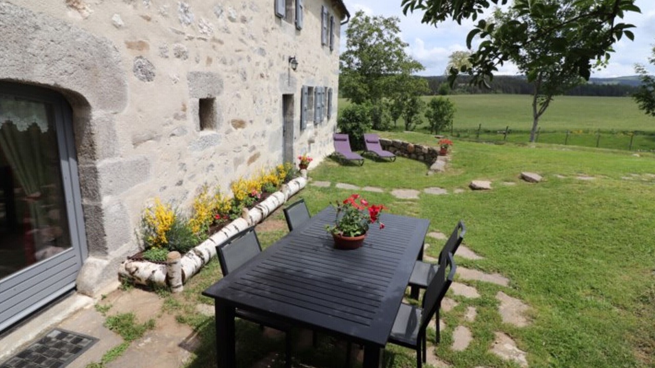 Photo of Outdoor in Jabrun